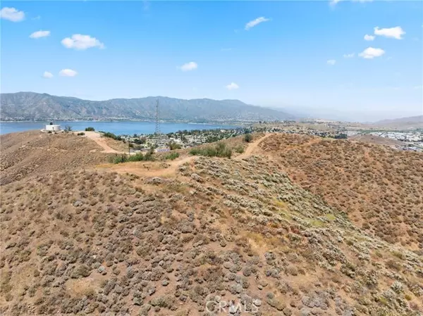 Lake Elsinore, CA 92532,1 SMT