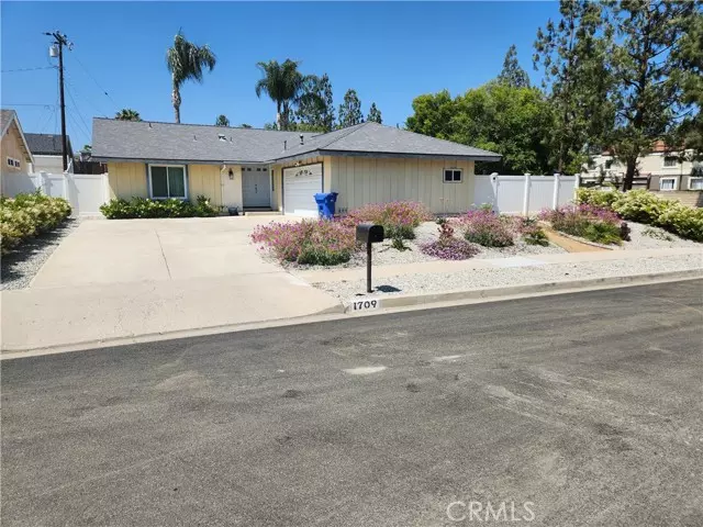 1709 Downing ST, Simi Valley, CA 93065