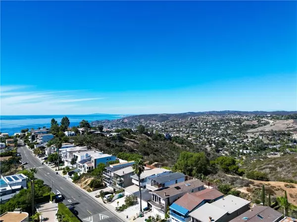 Laguna Beach, CA 92651,1744 Del Mar AVE