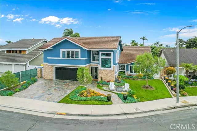 5522 Mossvale CIR, Huntington Beach, CA 92649