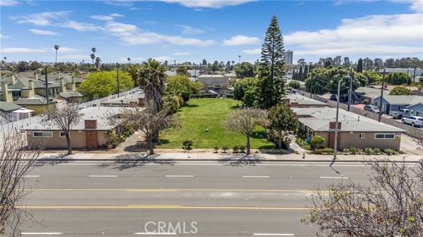 617 Victoria ST, Costa Mesa, CA 92627