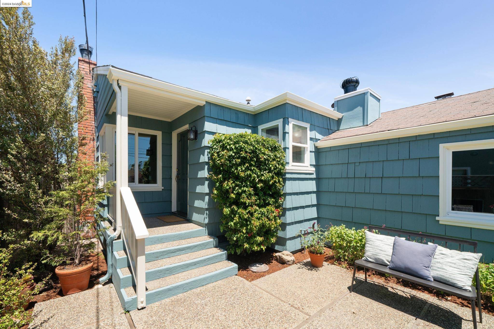 2701 Chanslor Ave, Richmond, CA 94804