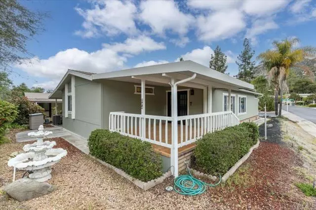 8975 Lawrence Welk Dr Spc # 224, Escondido, CA 92026