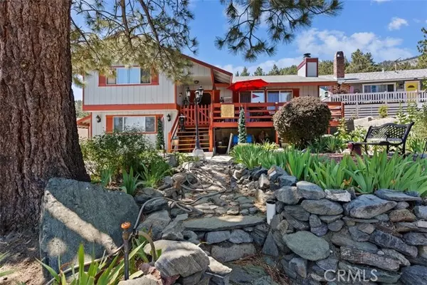 2329 East Canyon DR, Wrightwood, CA 92397