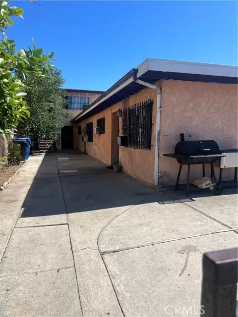 San Pedro, CA 90731,457 W W. Oliver Street ST