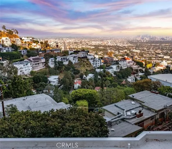 Los Angeles, CA 90069,8633 Hollywood BLD