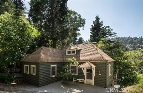 792 Lords LN, Lake Arrowhead, CA 92352