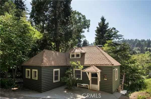 Lake Arrowhead, CA 92352,792 Lords LN