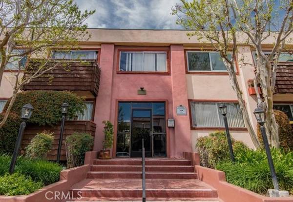 5403 Newcastle AVE 22, Encino, CA 91316