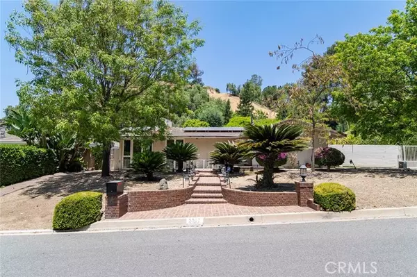 Glendora, CA 91741,2517 Country Club DR