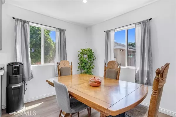 Pacoima, CA 91331,10358 Omelveny AVE