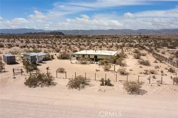 Joshua Tree, CA 92252,64525 Winters RD