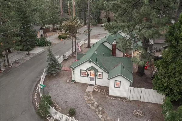 Big Bear Lake, CA 92315,39154 Crest LN