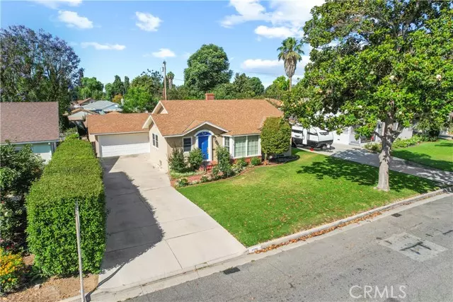 4560 Oakwood PL, Riverside, CA 92506