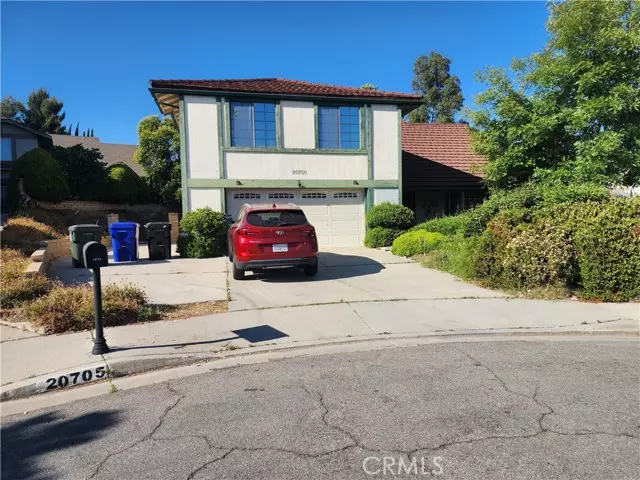 Saugus, CA 91350,20701 Dan CT