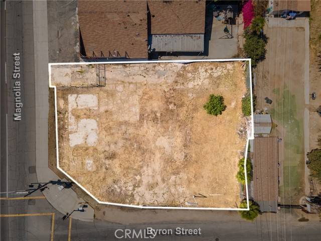 Corona, CA 92879,13653 Magnolia AVE