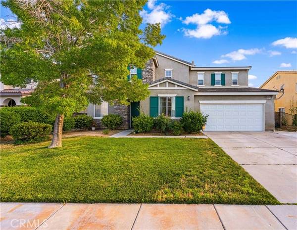 2238 Thorncroft Cir, Palmdale, CA 93551