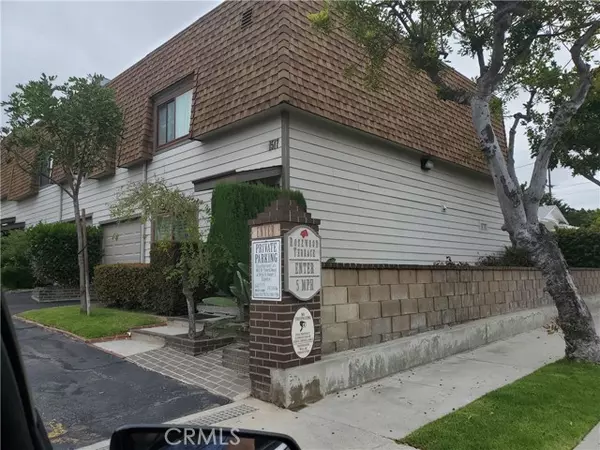 Signal Hill, CA 90755,1513 E 23rd ST B