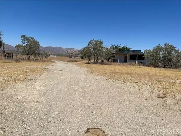 Lucerne Valley, CA 92356,17420 Meridian RD