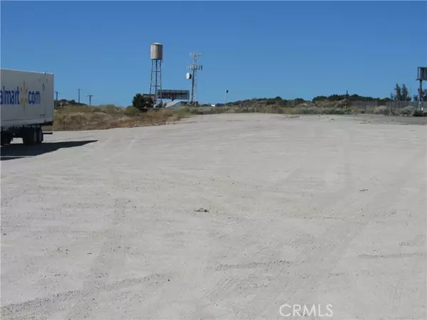 Hesperia, CA 92344,5940 Mariposa RD