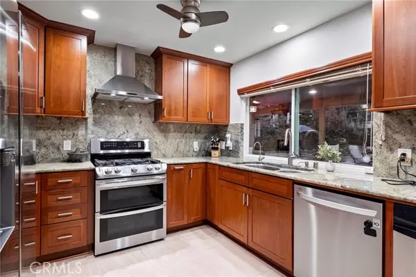 Irvine, CA 92604,8 Sandpiper