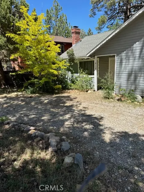 Sugarloaf, CA 92386,515 Holmes LN