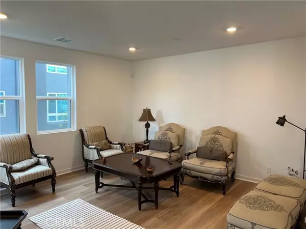 Orange, CA 92868,781 S Grable CIR