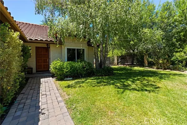 Saugus, CA 91350,22366 Claibourne LN