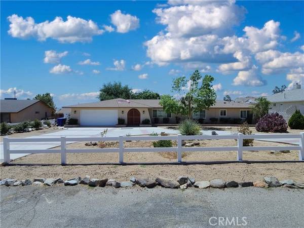 16450 Arcata LN, Apple Valley, CA 92307