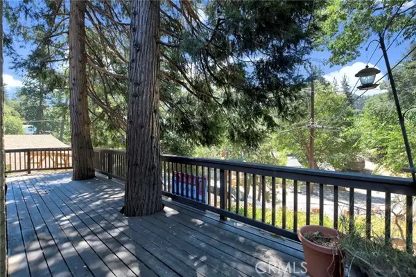 Crestline, CA 92325,23874 Zuger DR