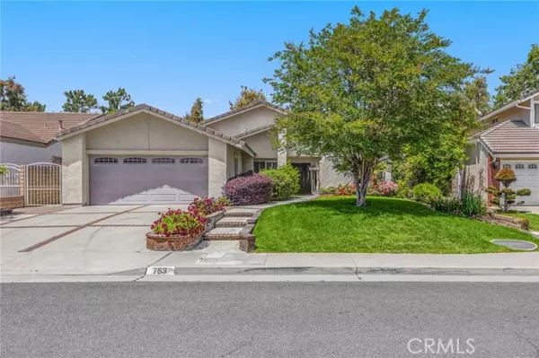 Brea, CA 92821,753 Oak Knoll ST