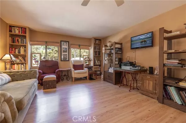 Sugarloaf, CA 92386,231 Sunset LN