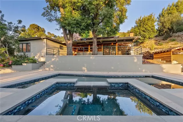 10441 Pearson PL, Sunland, CA 91040