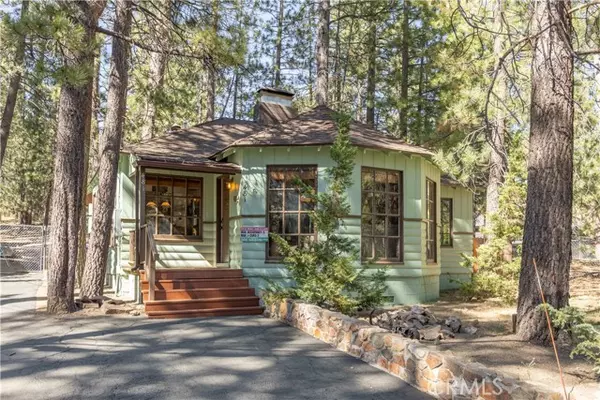 481 Edgemoor RD, Big Bear Lake, CA 92315