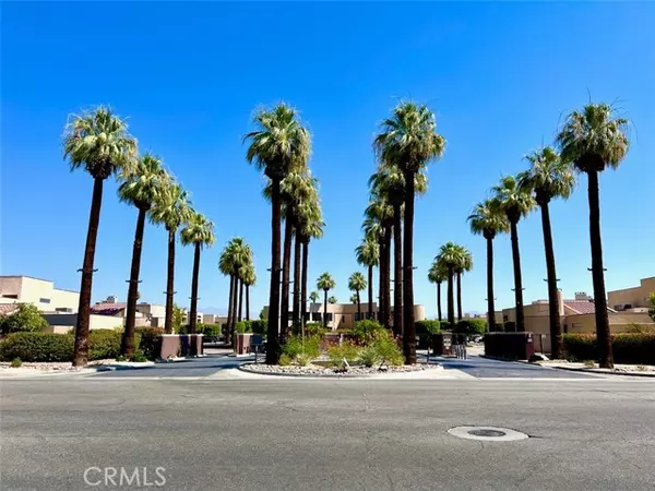 Palm Springs, CA 92262,445 Village SQ