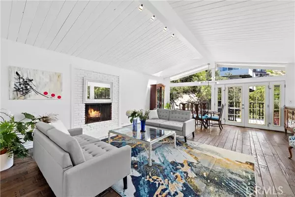 862 Summit DR, Laguna Beach, CA 92651