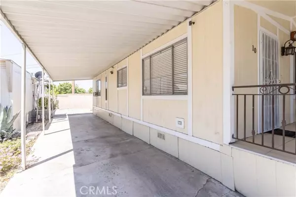 Canyon Country, CA 91351,18540 Soledad Canyon Rd 10