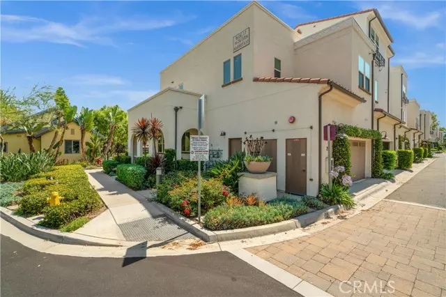 26 Abarrota ST, Rancho Mission Viejo, CA 92694