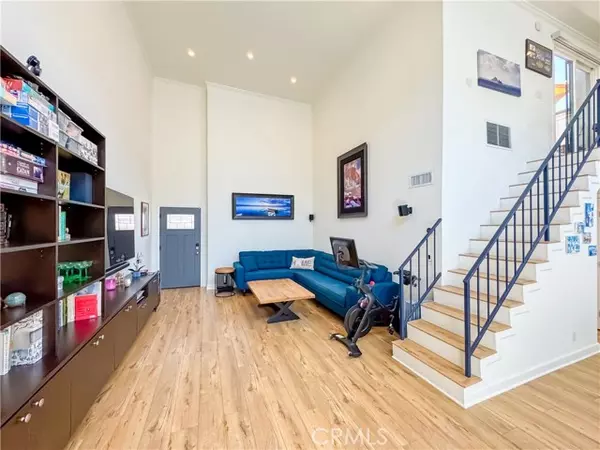 Studio City, CA 91604,12938 Valleyheart DR 8