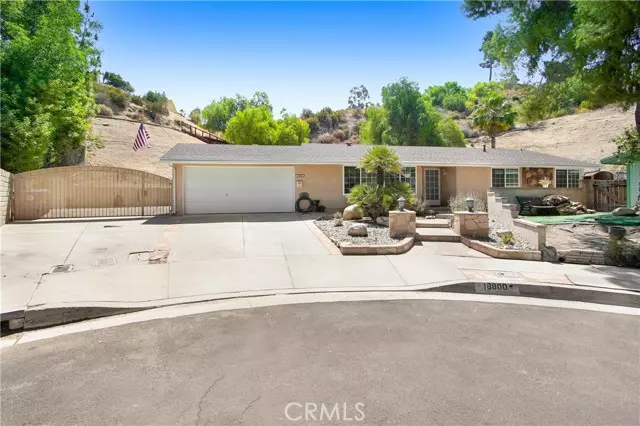 18800 Darter DR, Canyon Country, CA 91351