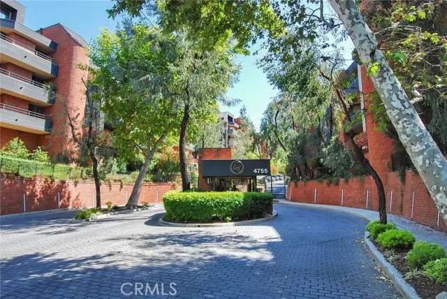 Encino, CA 91436,4785 Park Encino LN 337