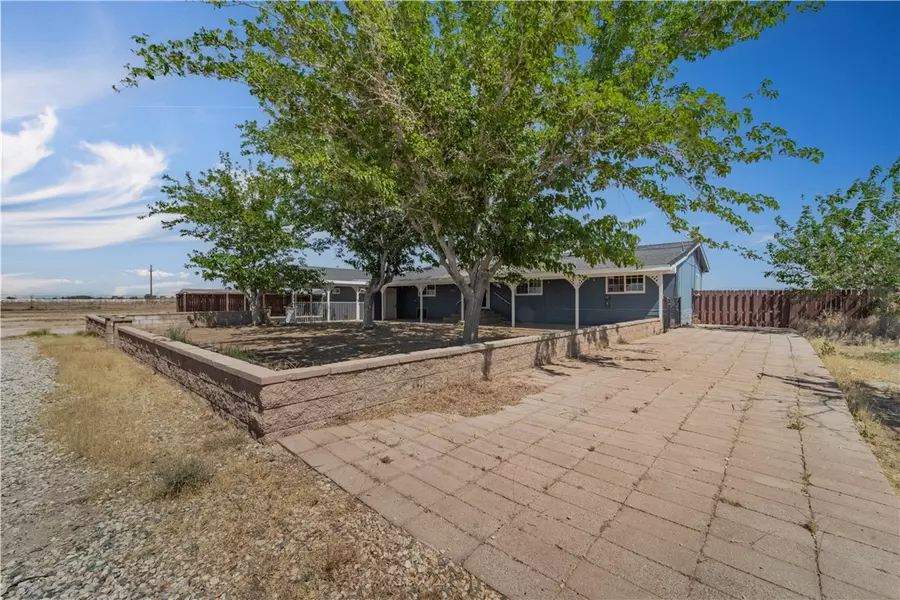 5901 Cathy AVE, Rosamond, CA 93560