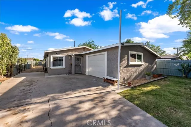 1044 E Avenue P4, Palmdale, CA 93550