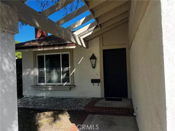 Irvine, CA 92606,3832 Faulkner CT