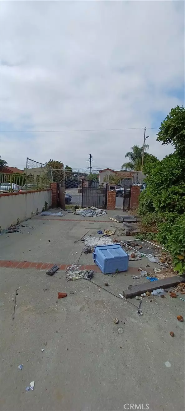 Huntington Park, CA 90255,3107 Hill ST