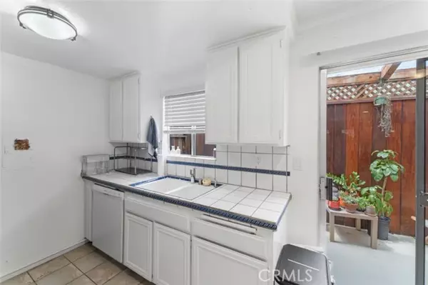 Santa Monica, CA 90405,701 Grant ST 4