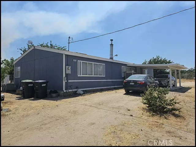 4575 Smoke Tree RD, Phelan, CA 92371