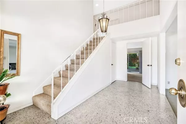 Costa Mesa, CA 92626,2027 Kornat DR