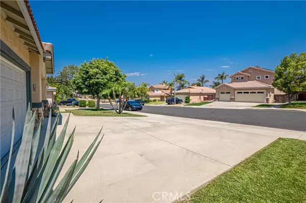 Corona, CA 92883,9295 Nickellaus CT