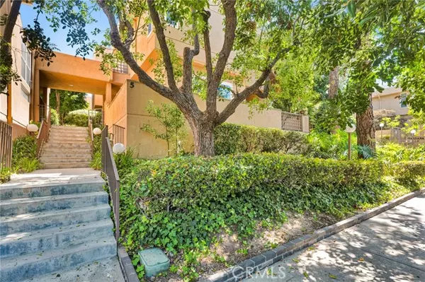 Tarzana, CA 91356,18730 Hatteras ST 5